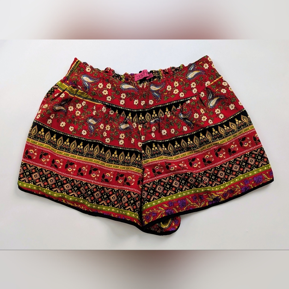 boohoo Multicolored High Waist Shorts With A Bohemian Flare